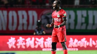 2025年08月08日 中超-河南4-1深圳新鹏城结束6轮不胜 钟义浩破门阿奇姆彭双响