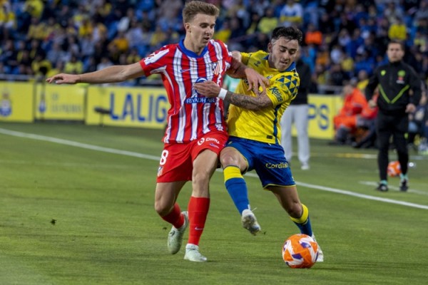 阿斯：巴里奥斯回归训练卡尔多索受伤，索尔洛特缺席训练