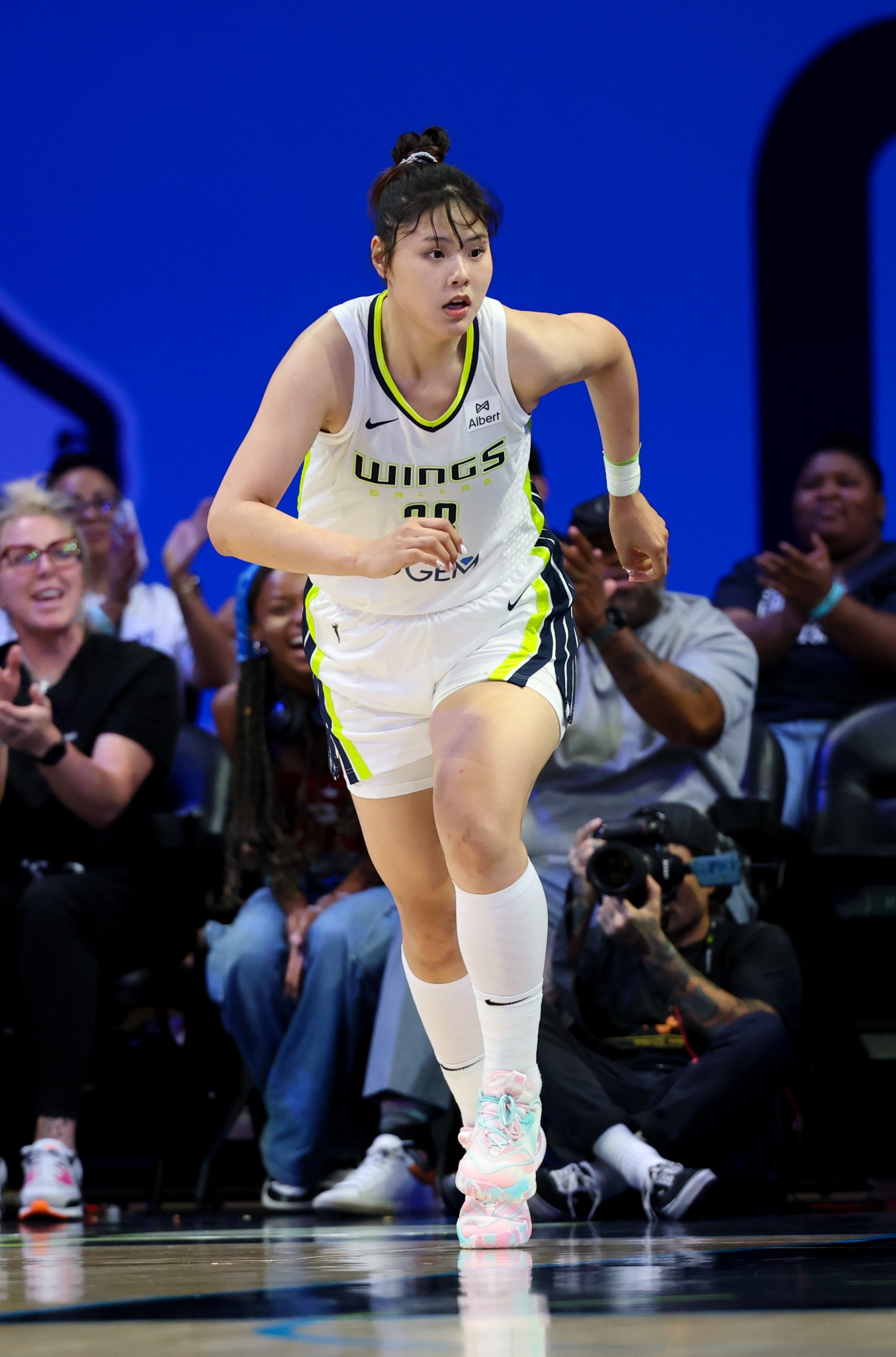 小宝强势复苏！李月汝首节拿8分&连进两记三分 此前连续9场不上双